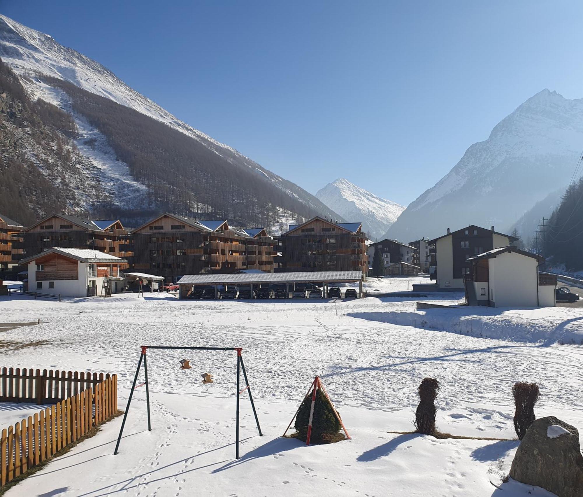 Haus Artemis Apartment Saas-Grund Ruang foto