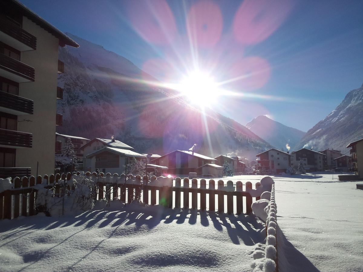 Haus Artemis Apartment Saas-Grund Bagian luar foto