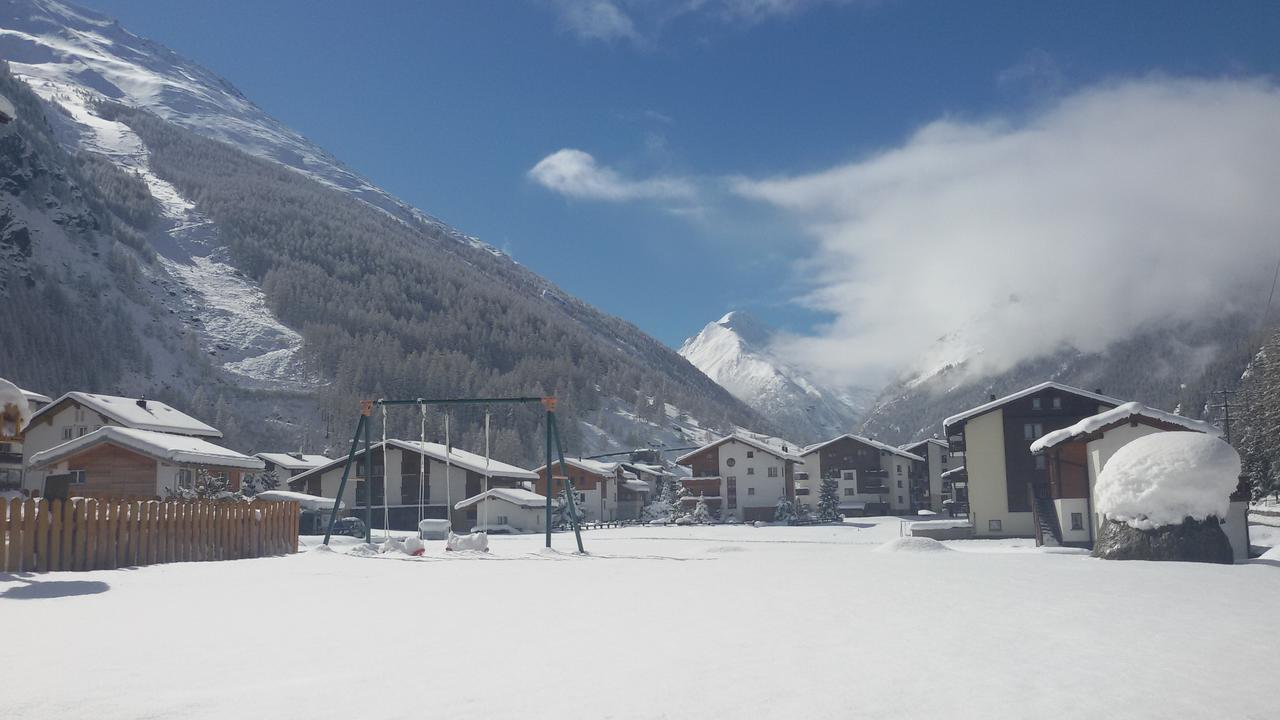Haus Artemis Apartment Saas-Grund Bagian luar foto